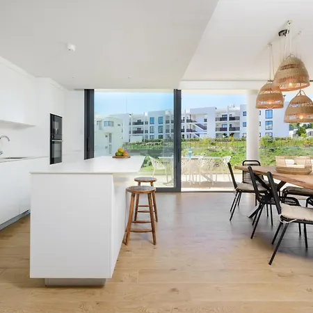 Paula Lemac - Stylish El Higueron With Sea Views, Spacious Terrace & Comfort *