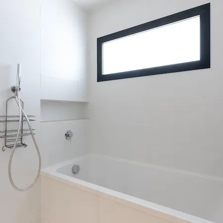 Apartamento Paula Lemac - Stylish El Higueron With Sea Views, Spacious Terrace & Comfort Fuengirola